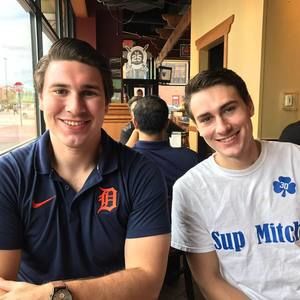 Meet your Posher, Zach